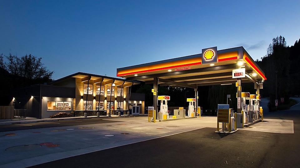 Night shot of the Shell fuel station