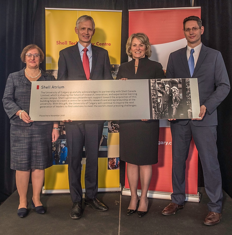 Diane Kenyon, Vice President University Relations; Michael Crothers, Shell Canada Country Chair