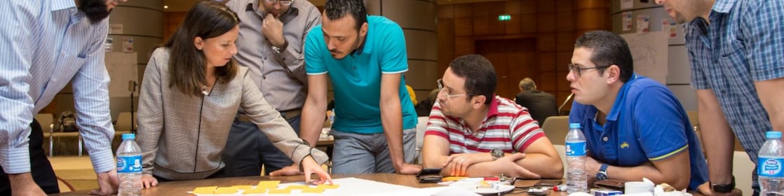 Les participants du programme NXplorers mettant au point leurs plans d’action