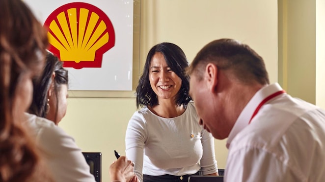 Le bureau de Shell au Kazakhstan et des personnes & séance photo du forum KAZENERGY. Kazakhstan&nbsp;2017