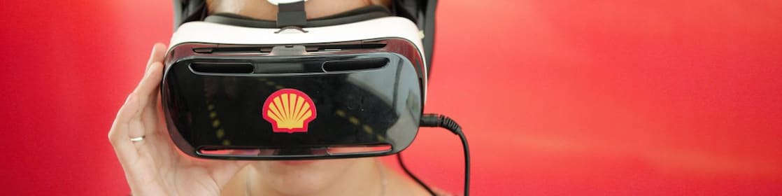 Les visiteurs participent à l’expérience lors de la dernière journée du Shell Eco-marathon Asia, à Manille, aux Philippines, le dimanche 6 mars 2016